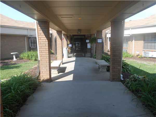 Lincoln County Nursing and Rehab in Troy, MO