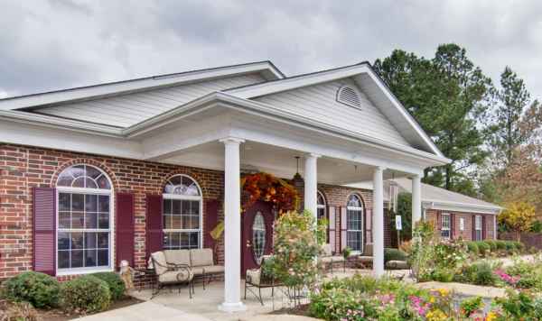 Southern Oaks, Assisted Living by Americare in Henderson, TN