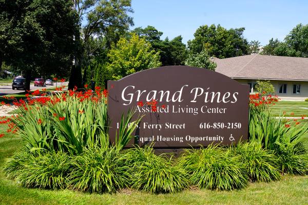 Grand Pines Assisted Living Center - Grand Haven, MI