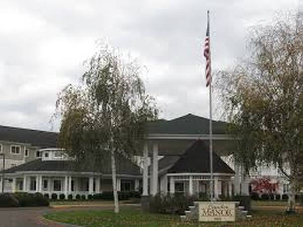 Lynden Manor